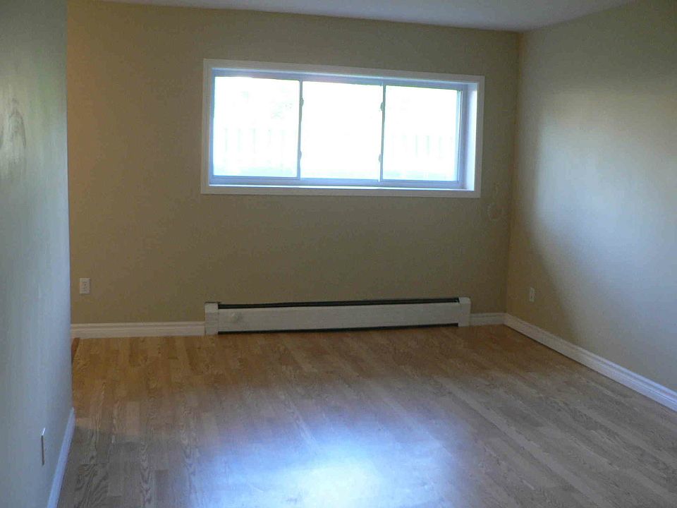 1st image of 150 McLean Ave