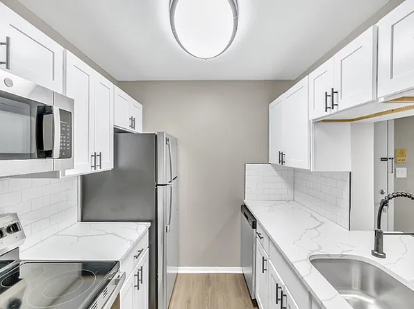 The Residences at Eastpointe Ridge