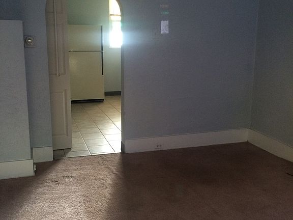 511 Freemont Livingroom