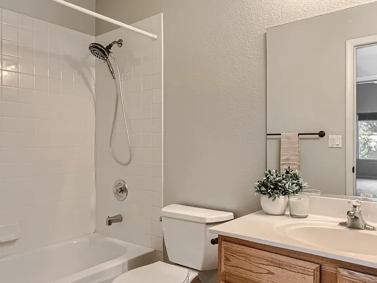 2212 Crestline Falls Pl — Photo 17