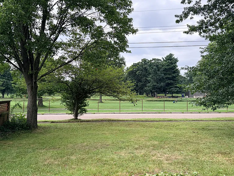 750 Dawson Rd — Photo 25