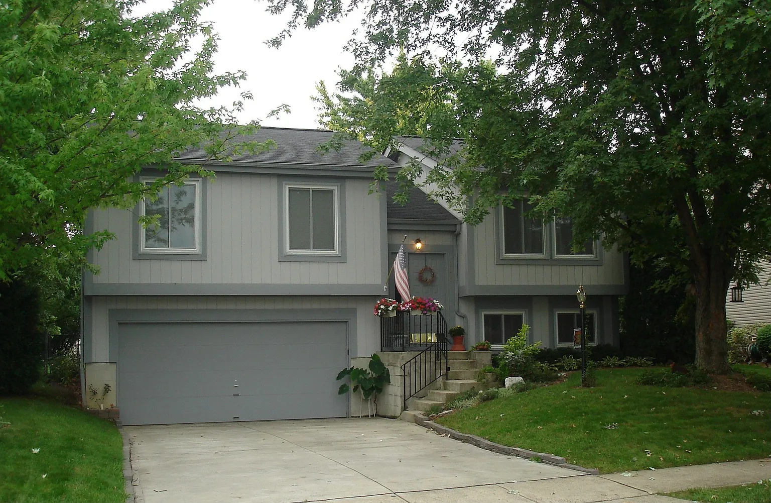 5355 Davidson Rd photo 1
