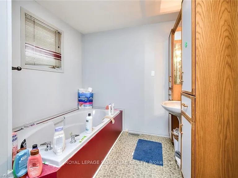29 Marshall St #A — Photo 7