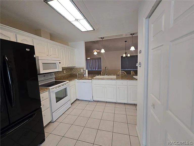 2280 N Hardee Point — Photo 8