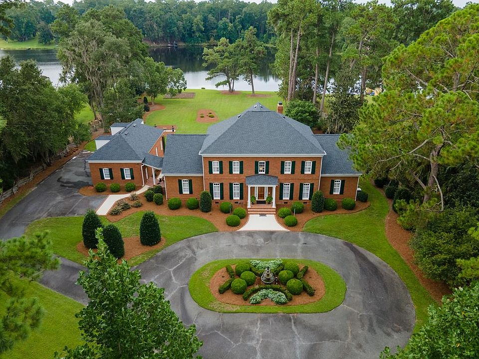 1st image of 1104 N Lakeshore Dr
