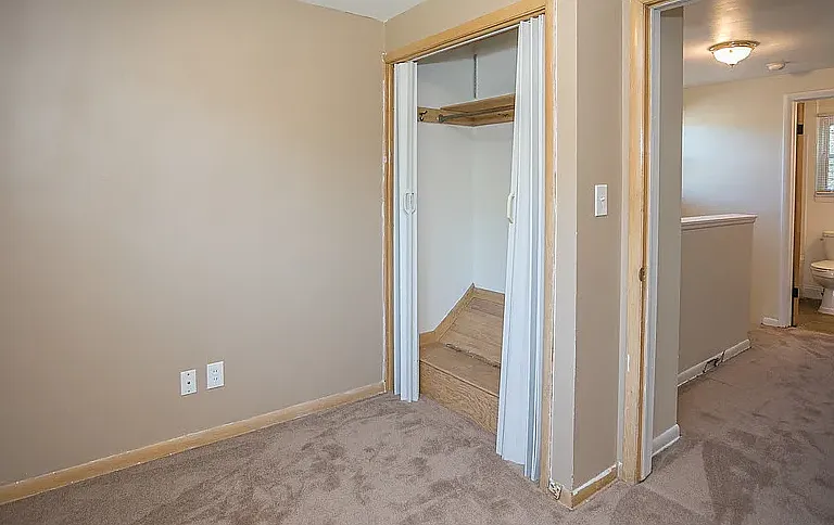 5617 Kenton Ave — Photo 6