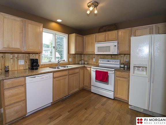 5th image of 5623 N 93rd St