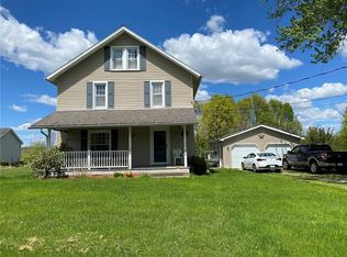 2716 Lake Rd, Clark, PA 16113