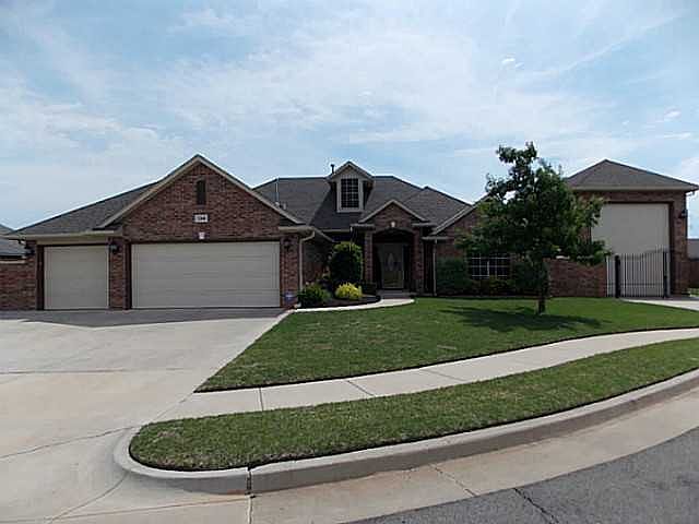 1st image of 13816 Robinson Ct