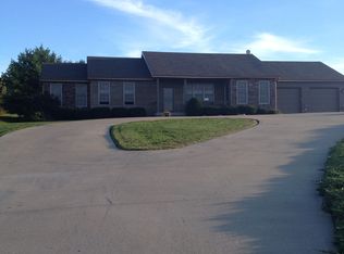 12207 Carter Ln, Kearney, MO 64060