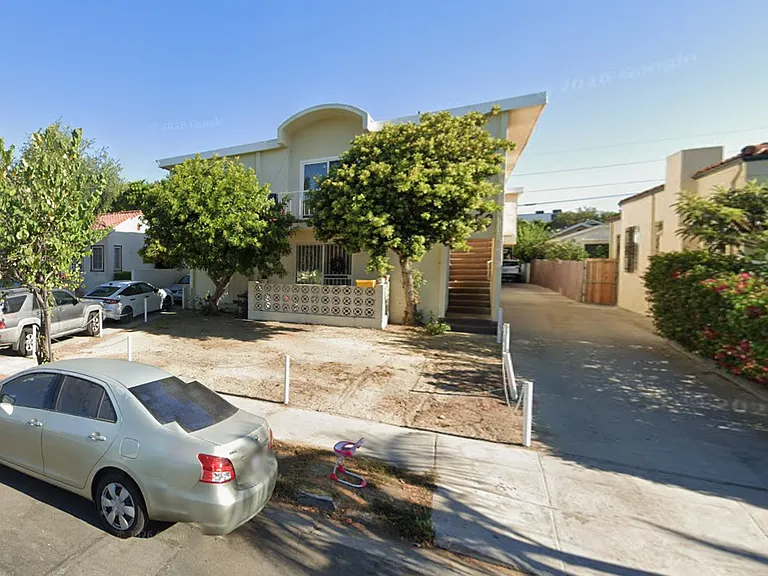 4553 W 17th St #8Z — Photo 1