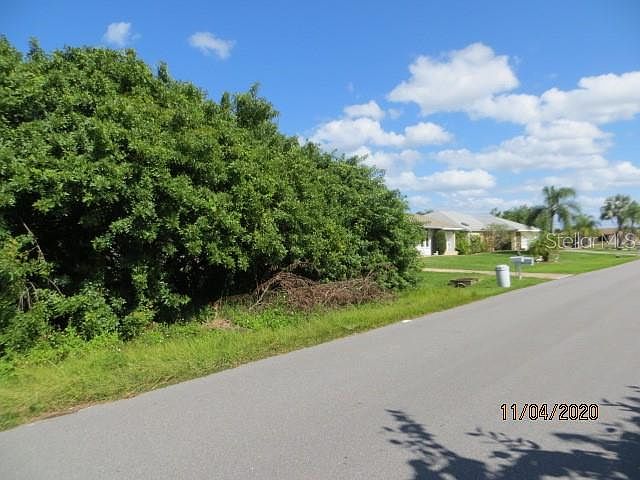 2nd image of 542 Magnolia Ave NW