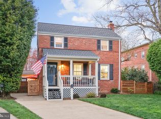 5861 15th Rd N, Arlington, VA 22205