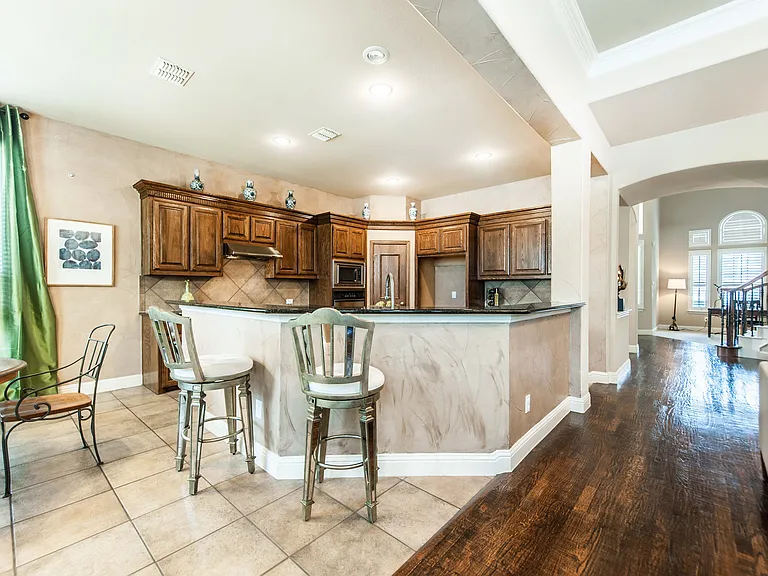 2237 All Saints Ln — Photo 15