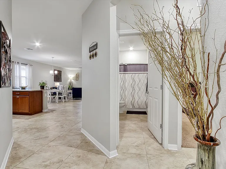 5611 Barletta Dr — Photo 5