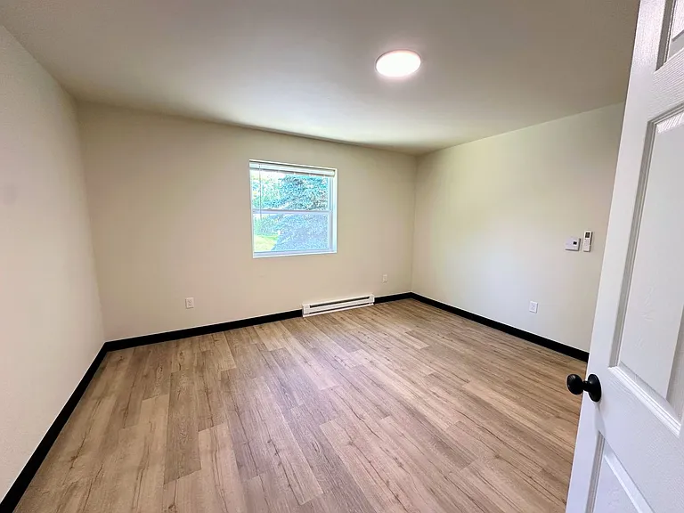 1201-1203 Atrium Ct — Photo 24