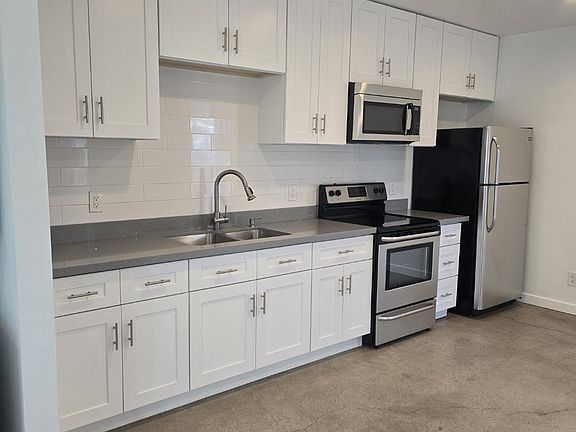 5th image of 4227 N 26th St #I