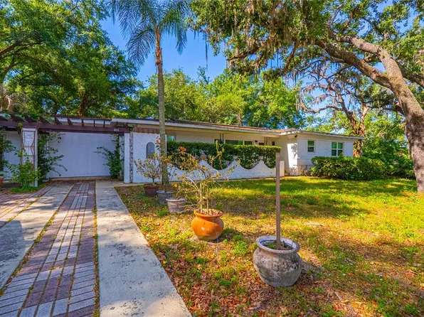 401 Bullard Pkwy, Temple Terrace, FL 33617