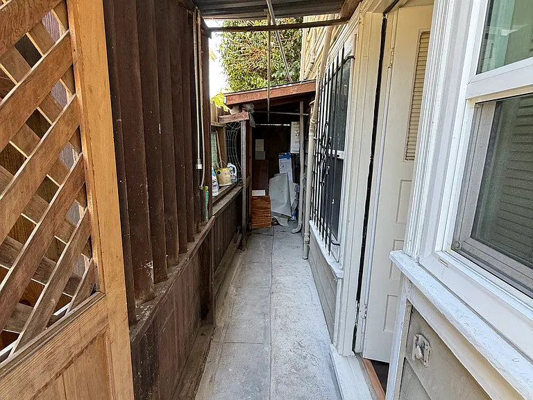 1012 Oak St #A — Photo 12