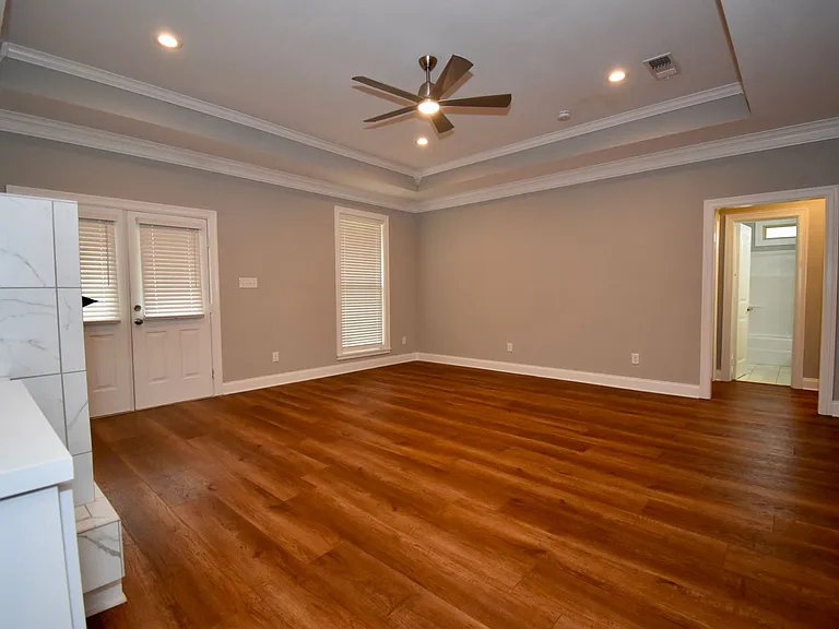112 Haley Ln — Photo 6