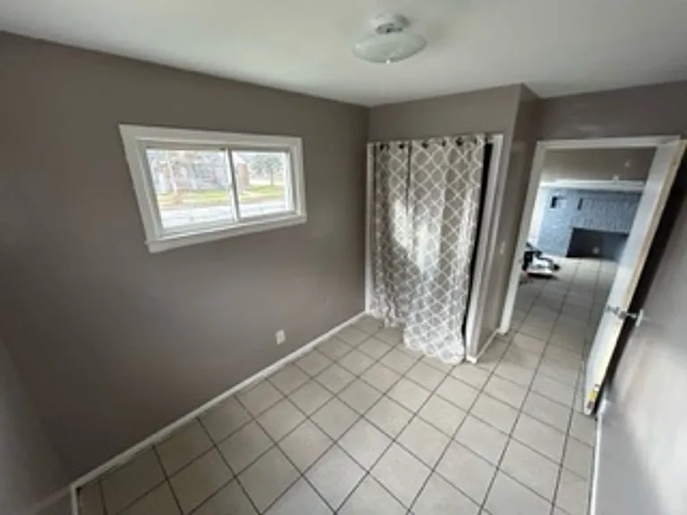 4884-4886 N 18th St. (Duplex) — Photo 6