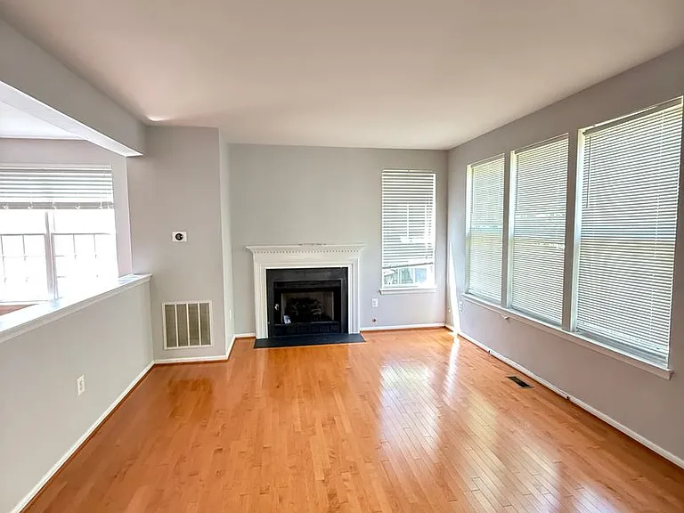 5106 Higgins Dr — Photo 16