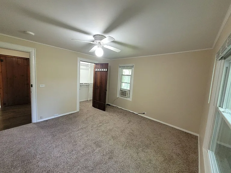 370 N Lake Dr — Photo 10
