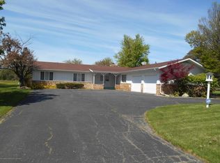 5811 E Saint Joe Hwy, Grand Ledge, MI 48837