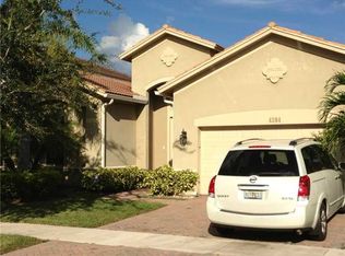 4394 W Whitewater Ave, Weston, FL 33332