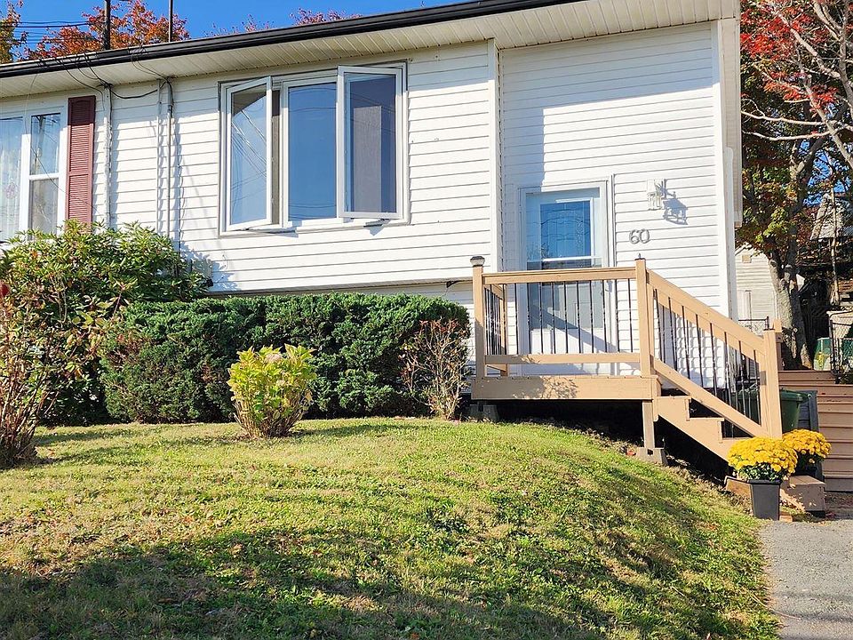 1st image of 60 Cranberry Cres