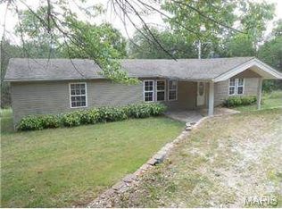 8070 Valley Springs Dr, Dittmer, MO 63023