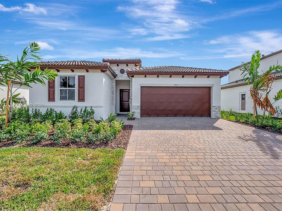 2811 SE 23rd Ter