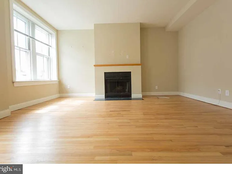1100 Spruce St #2A — Photo 14