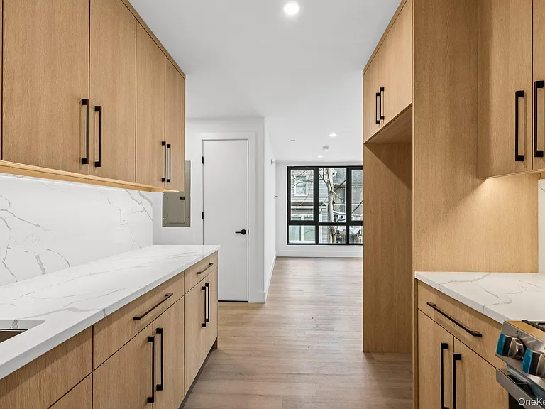 325 Manville Rd #203 — Photo 9