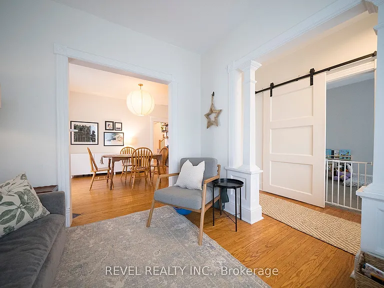 22 Lawrence St — Photo 5