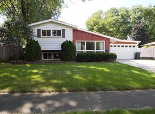 132 S Oak St, Palatine, IL 60067