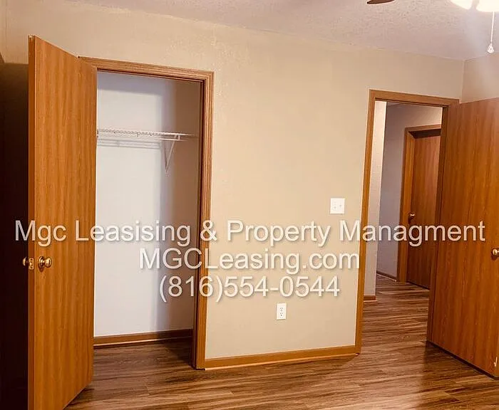 206 NW Parker Dr — Photo 9