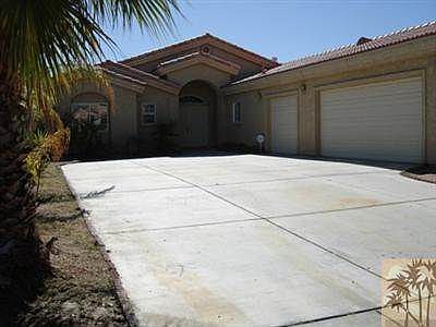 3rd image of 79543 Dandelion Dr