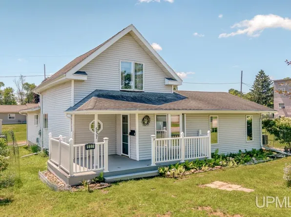 537 W Breitung Ave, Kingsford, MI 49802