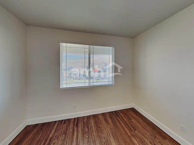 2703 W 3340 S — Photo 11