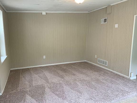 4th image of 617 Lake Park Blvd