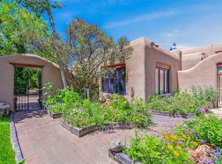29 La Barbaria Rd, Santa Fe, NM 87505
