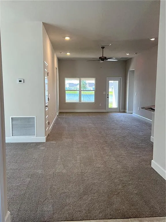 3 bed, 2.0 bath, 1765 sqft, $2,500 — Photo 3