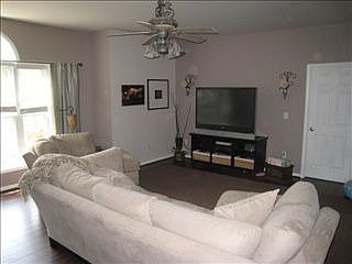4th image of 260 Stoneridge Dr
