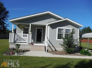 410 Palmhurst Dr, Folkston, GA 31537