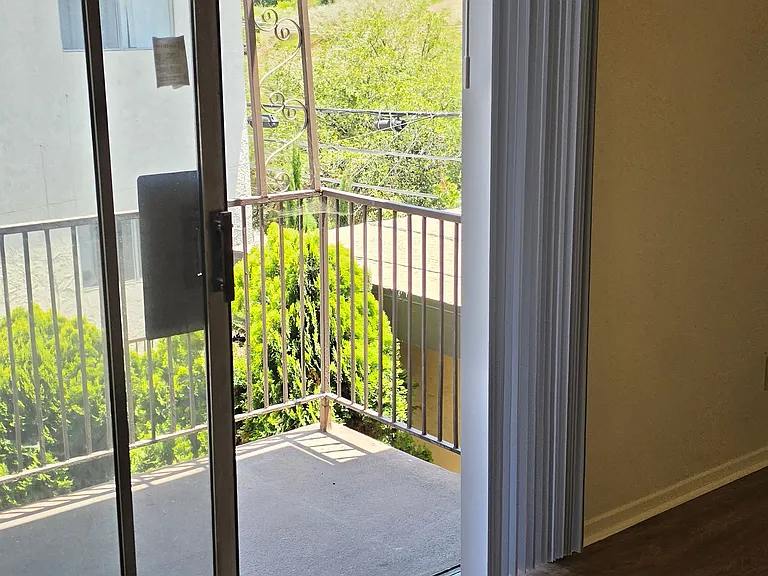 4043 Don Tomaso Dr #3 — Photo 1