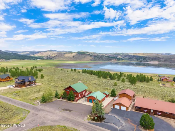 425 Anglers Loop, Panguitch, UT 84759