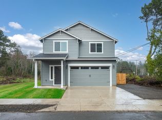 15 SW Johnson St, Depoe Bay, OR 97341