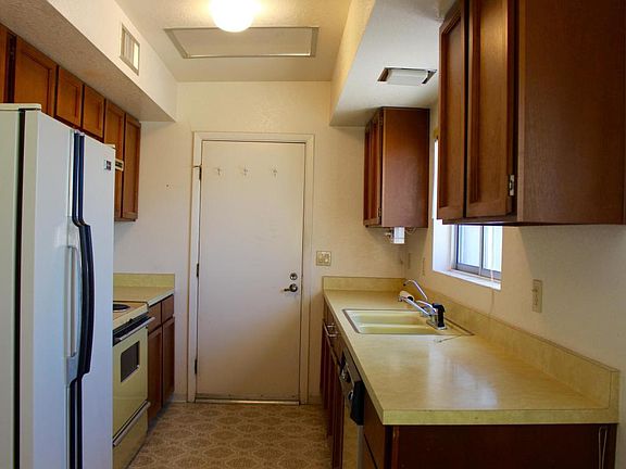 5th image of 608 N Avenida Tortuga
