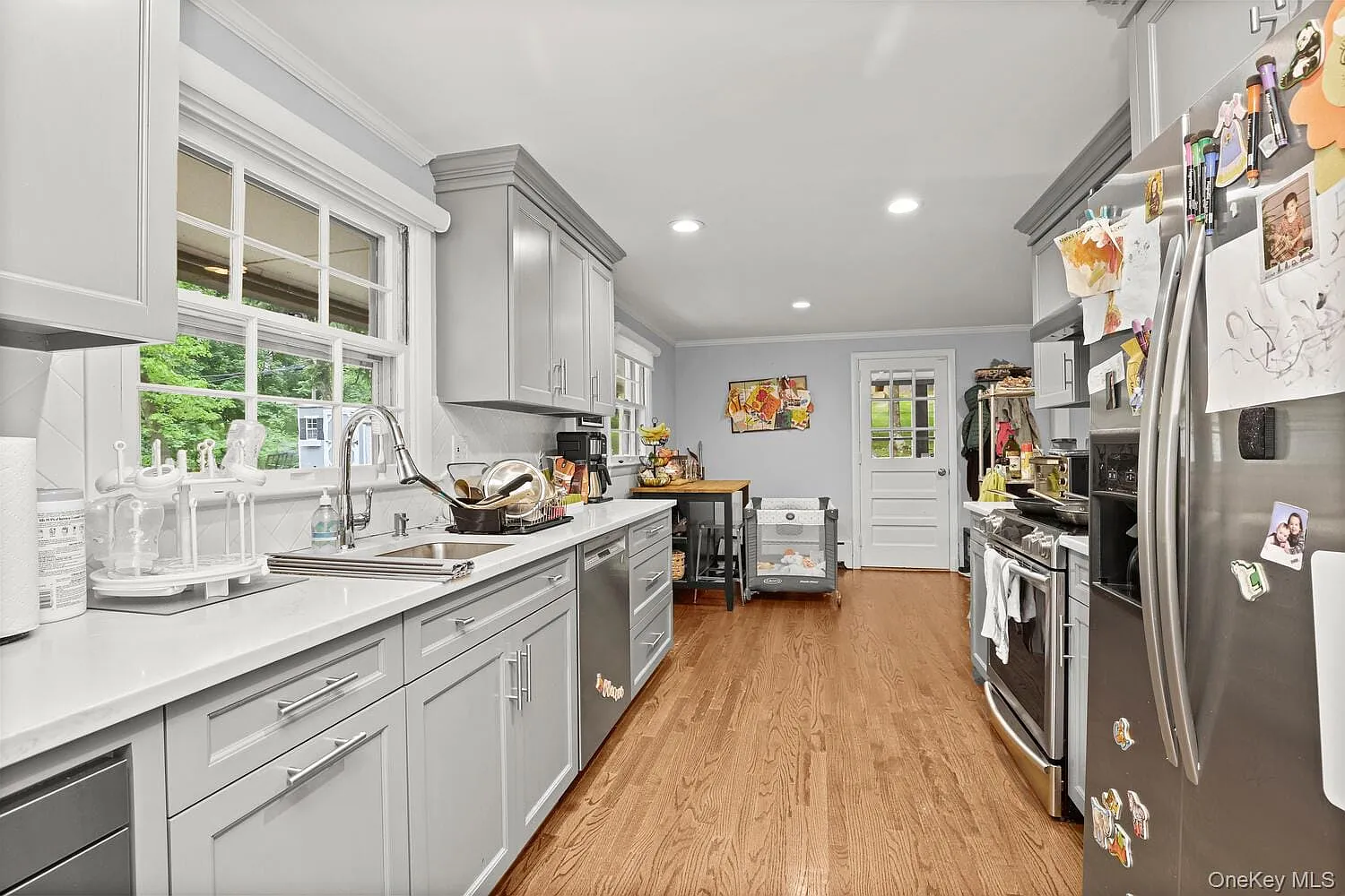 3 bed, 2.0 bath, 1681 sqft, $5,500 — Photo 3